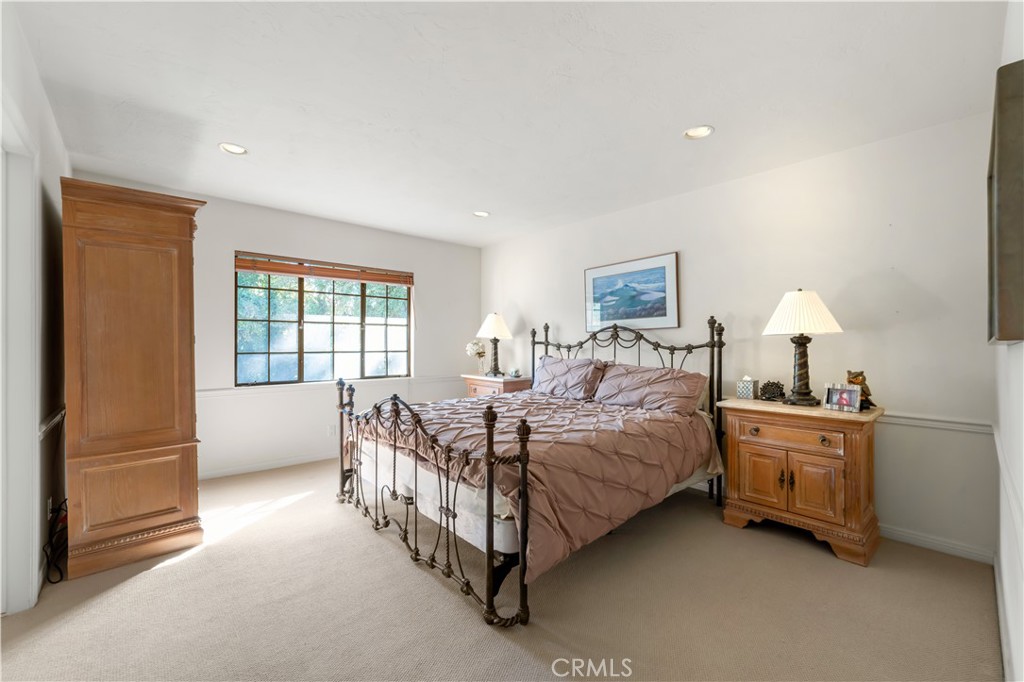 5250 Scott Robertson Road