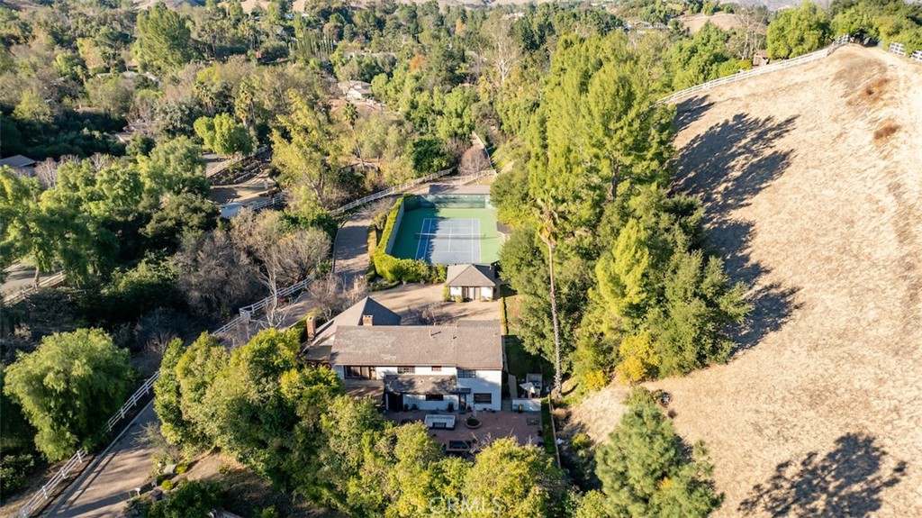 5250 Scott Robertson Road