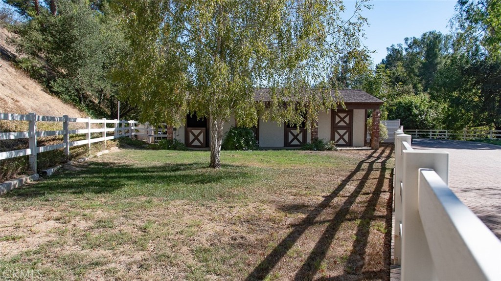 5250 Scott Robertson Road