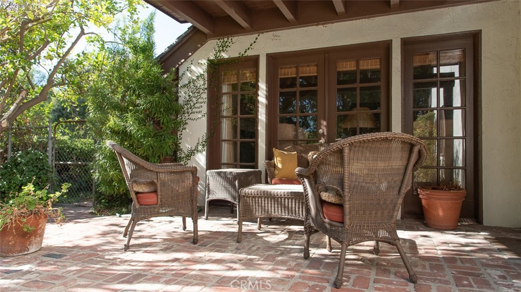 5250 Scott Robertson Road