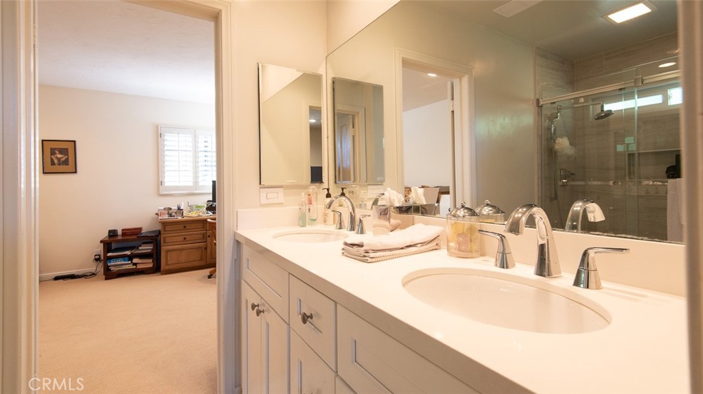 5250 Scott Robertson Road