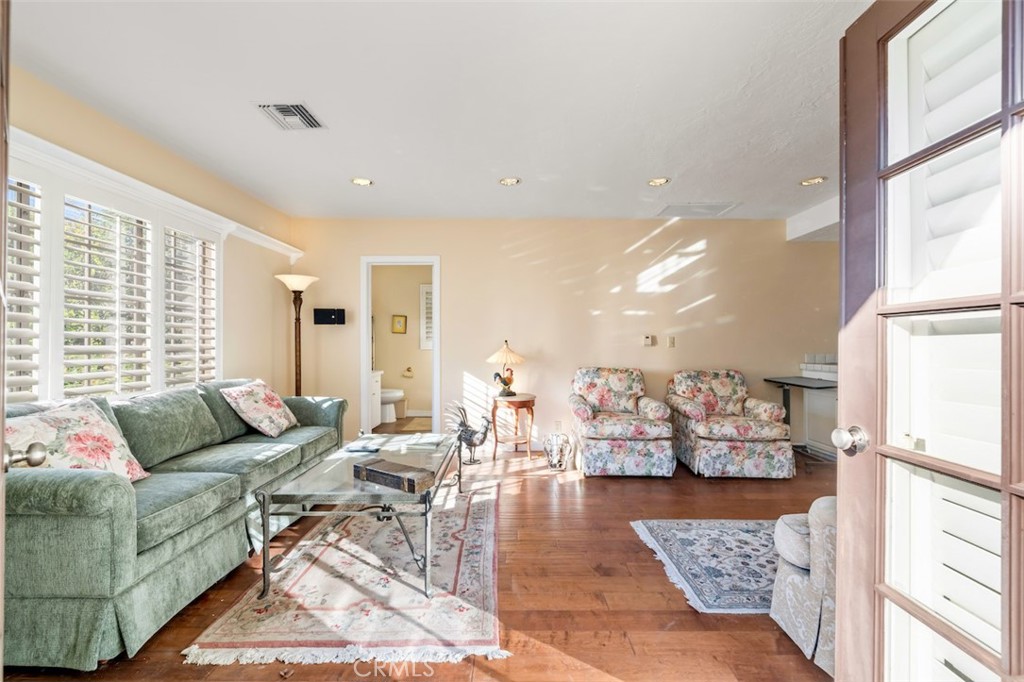 5250 Scott Robertson Road