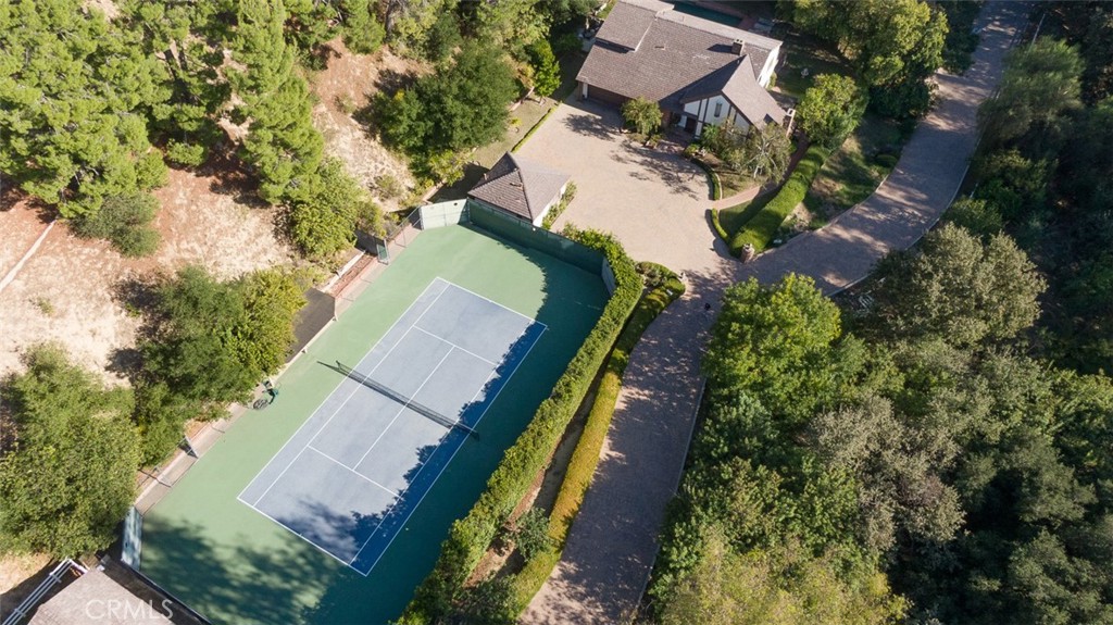 5250 Scott Robertson Road