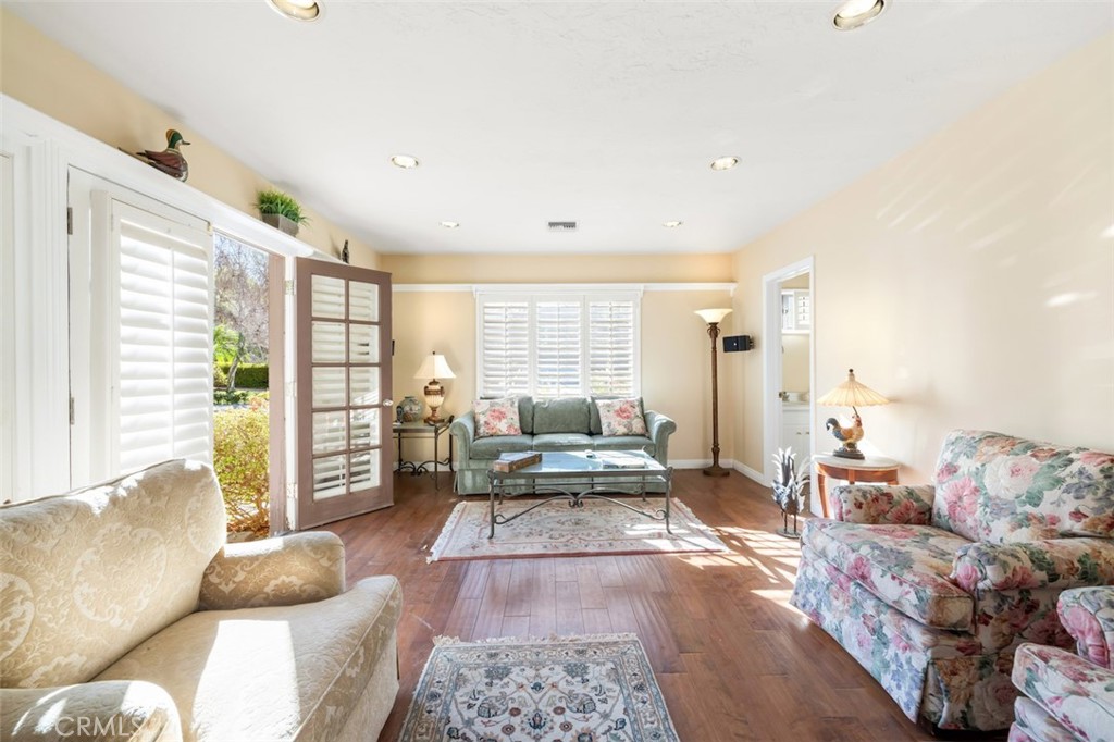 5250 Scott Robertson Road
