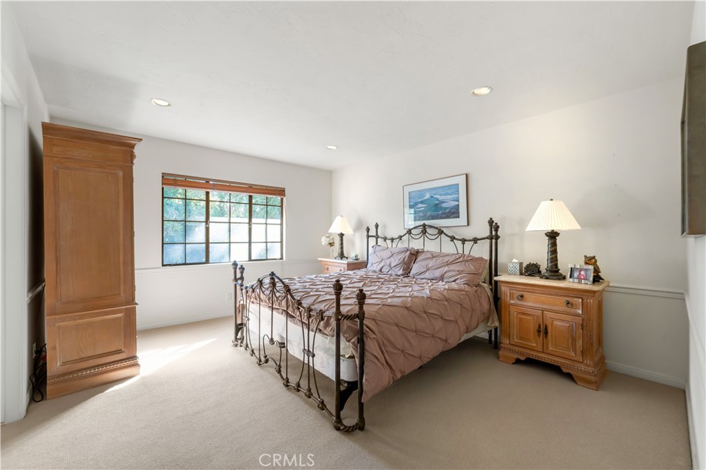 5250 Scott Robertson Road