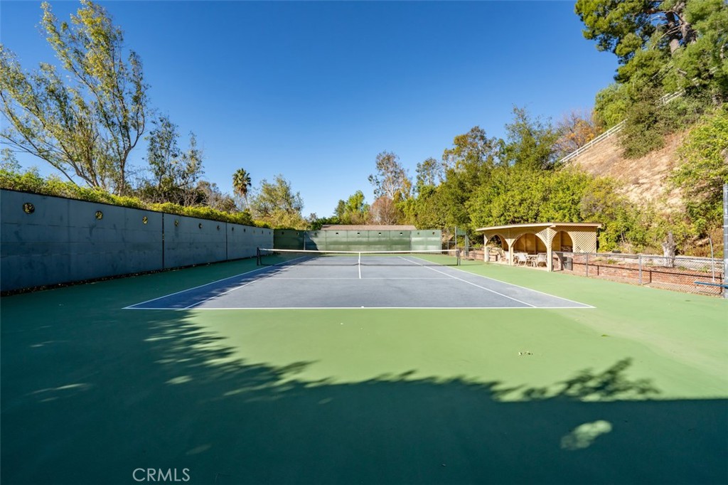 5250 Scott Robertson Road