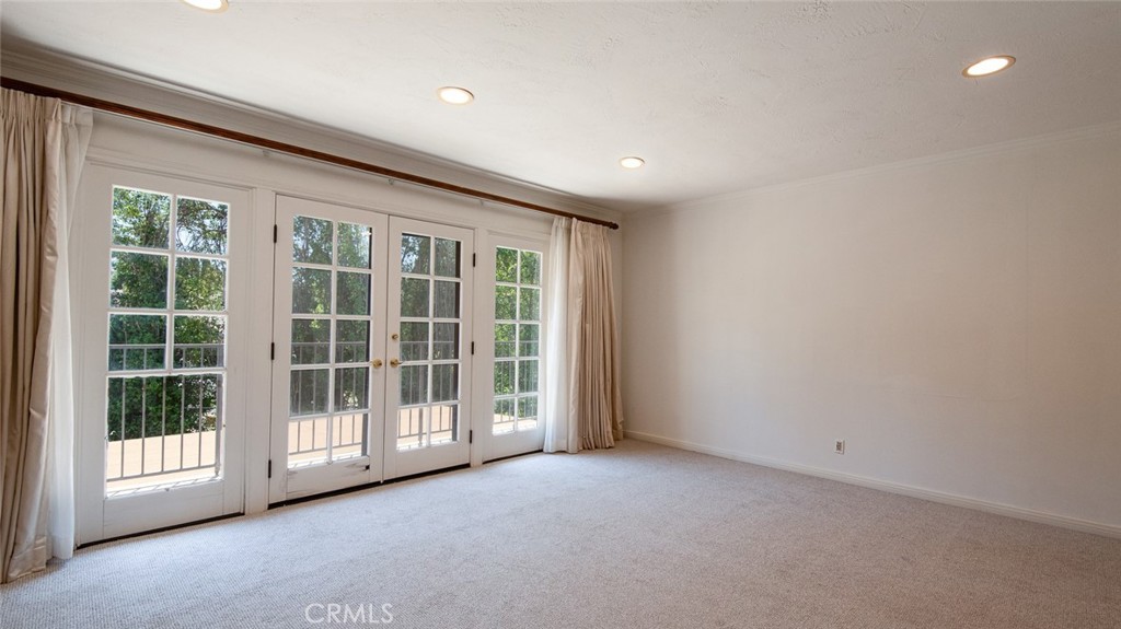 5250 Scott Robertson Road