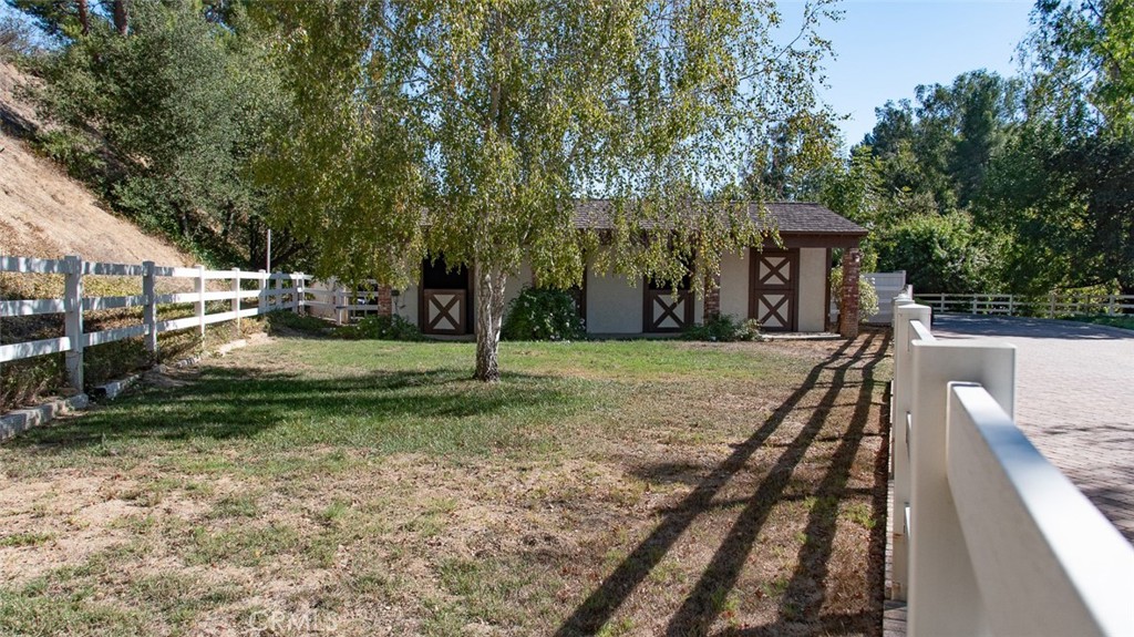 5250 Scott Robertson Road