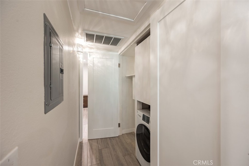 4642 Park Granada