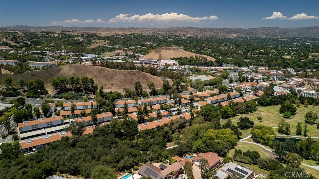 4642 Park Granada