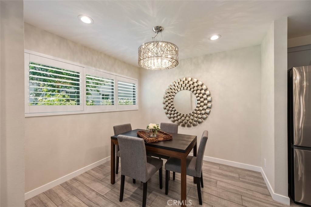 4642 Park Granada