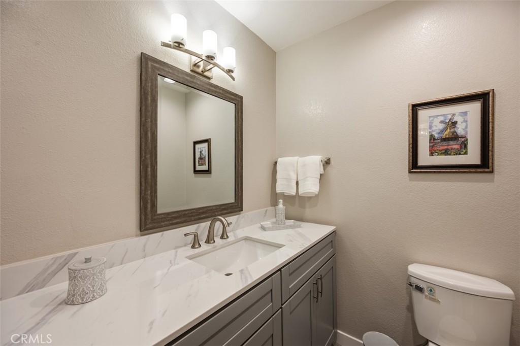 4642 Park Granada