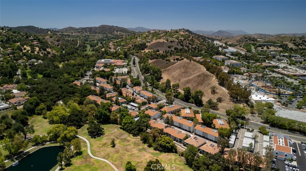 4642 Park Granada