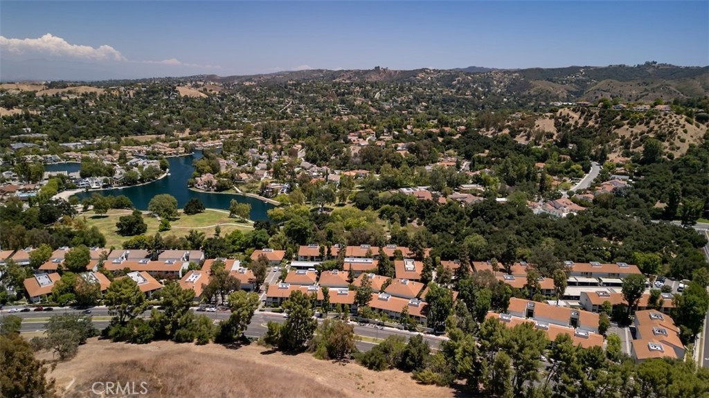 4642 Park Granada