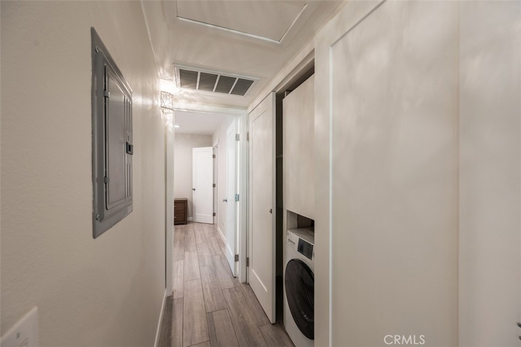 4642 Park Granada