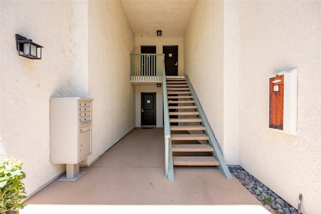 4642 Park Granada