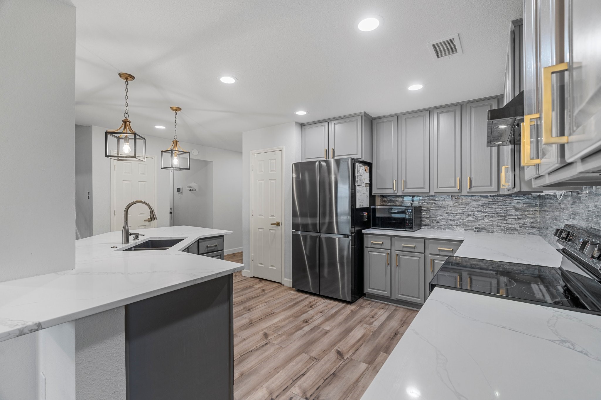 1011 Castroville Drive