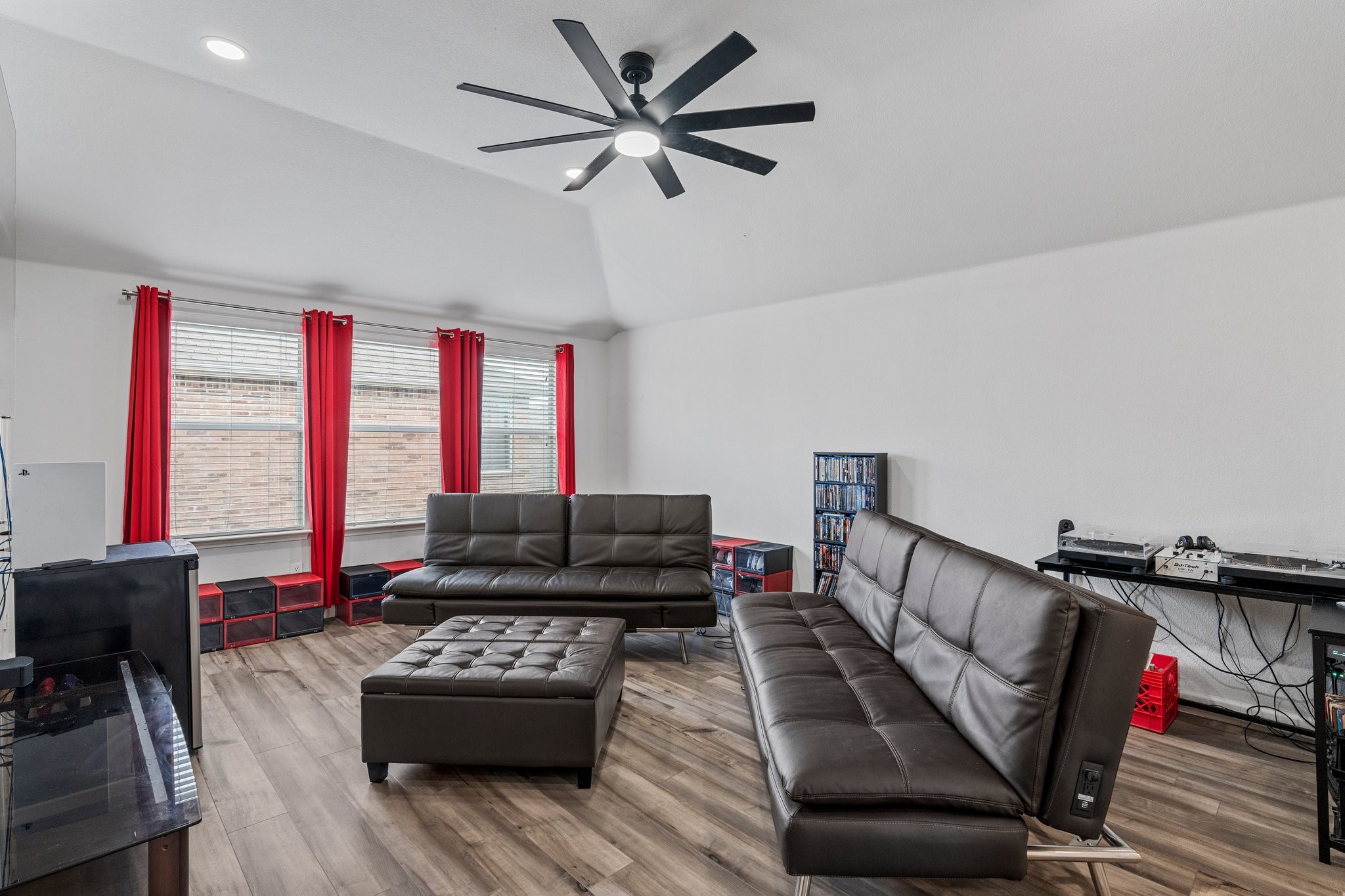 1011 Castroville Drive