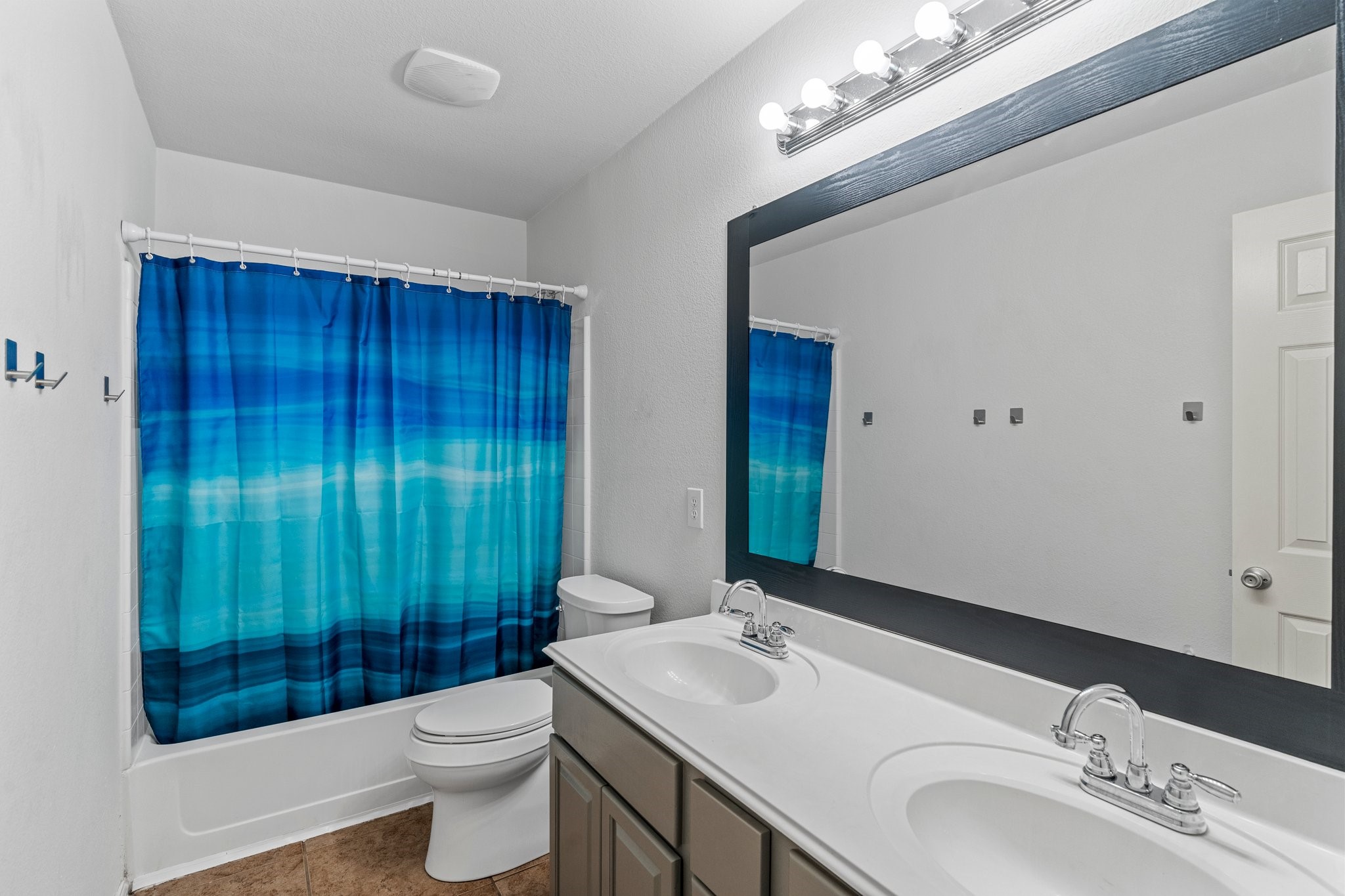 1011 Castroville Drive