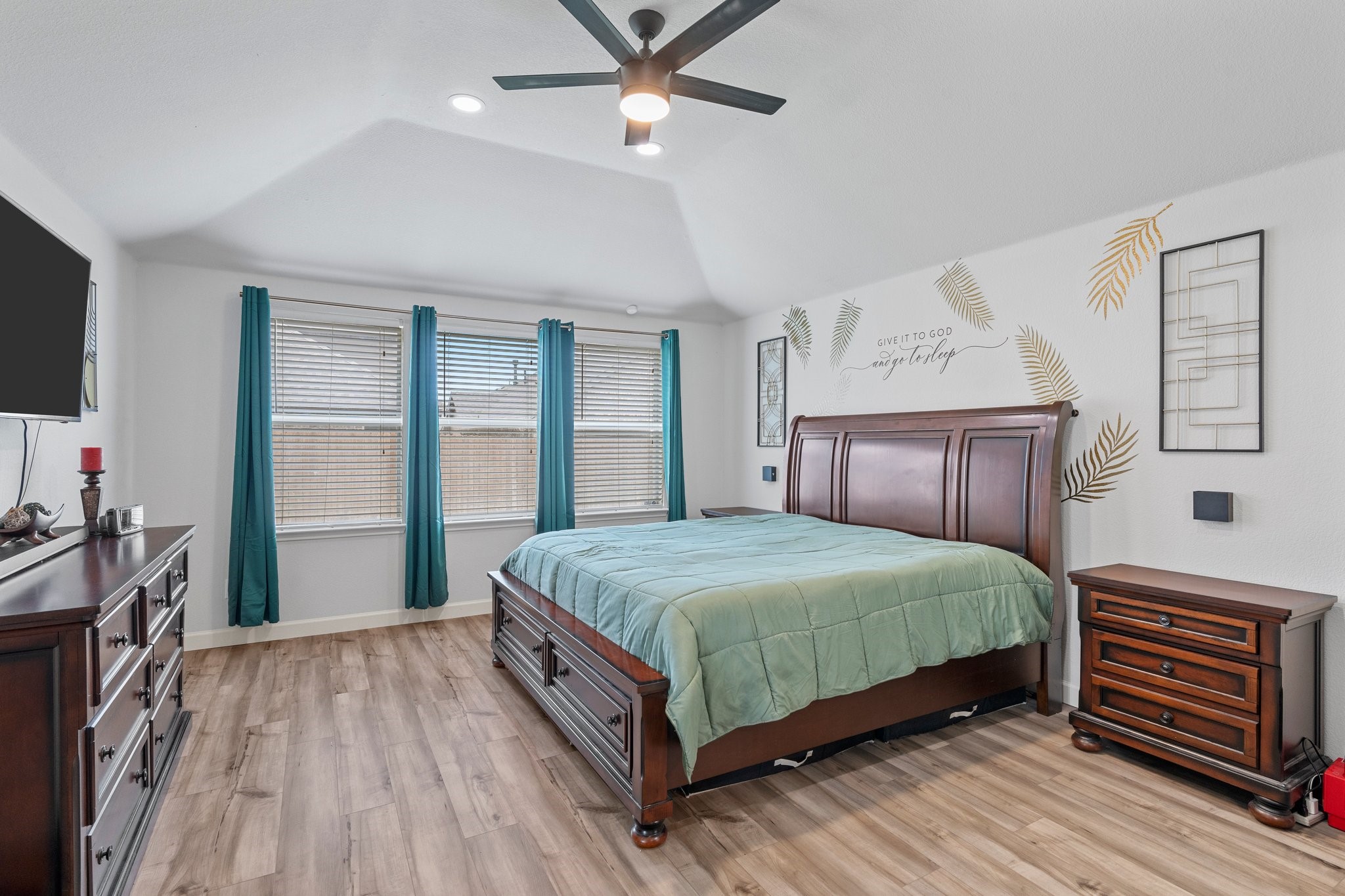 1011 Castroville Drive