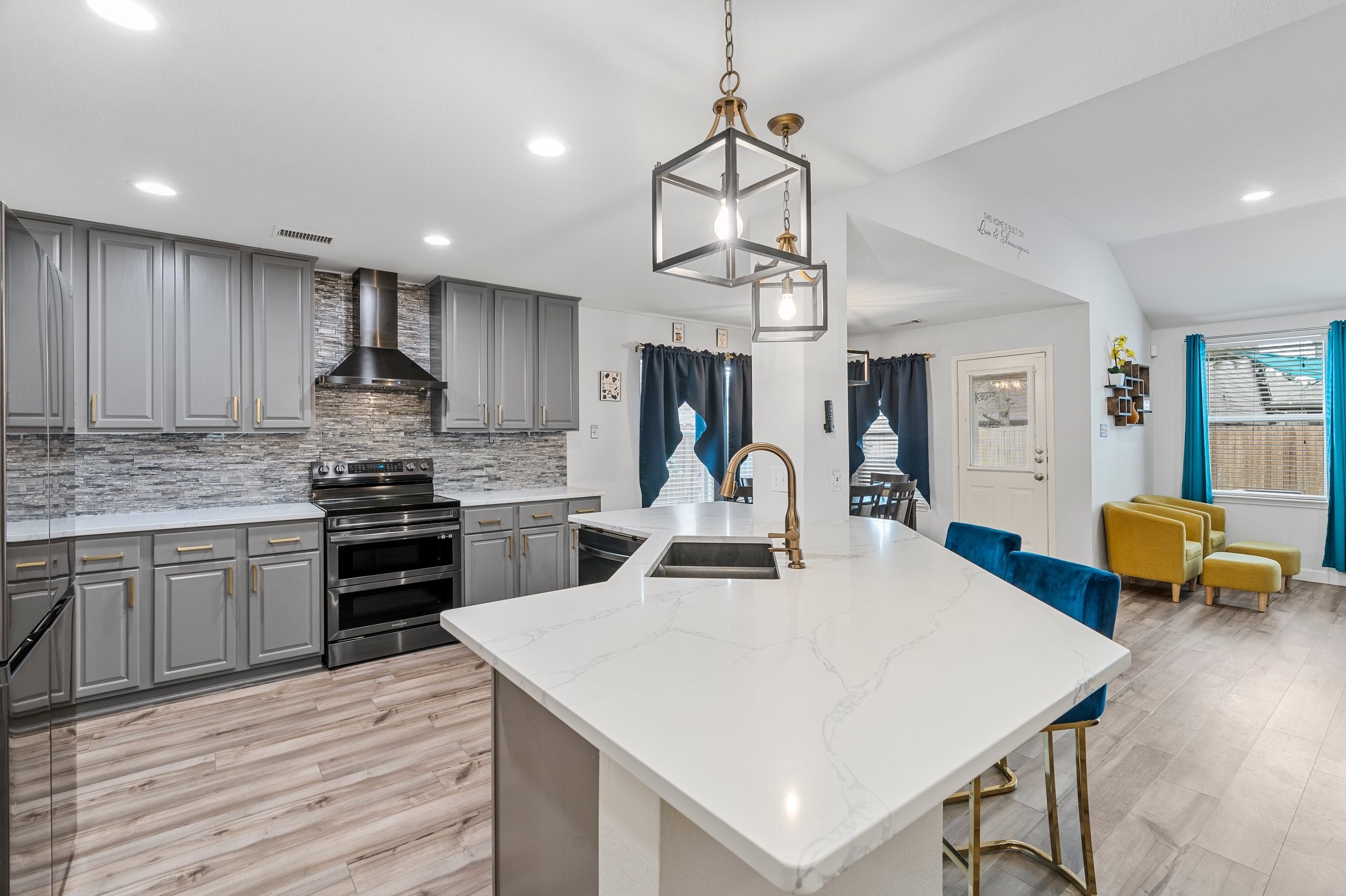 1011 Castroville Drive