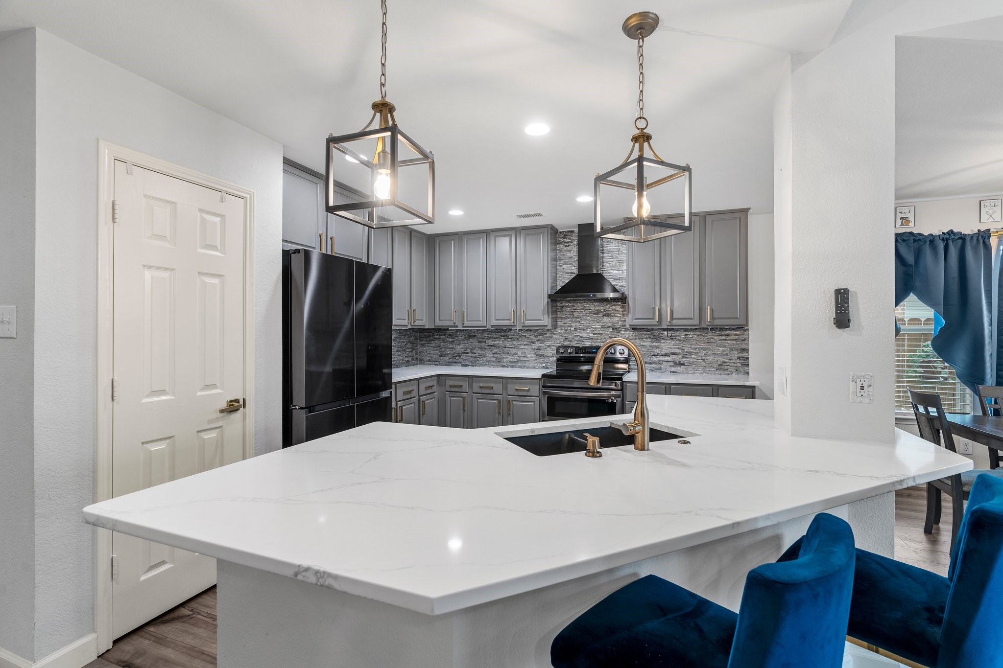 1011 Castroville Drive