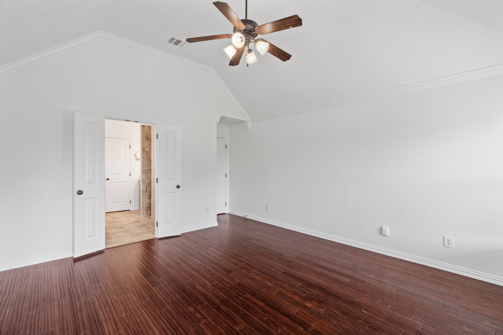 401 Bluff Creek