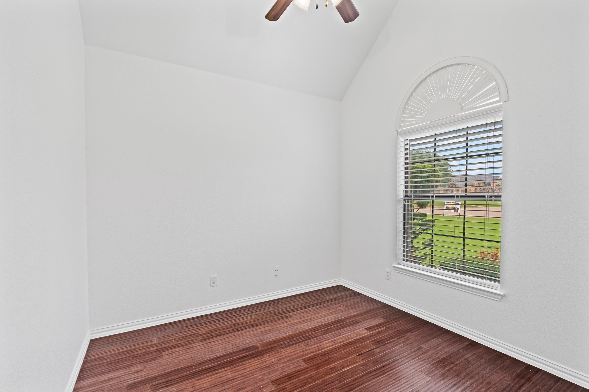 401 Bluff Creek