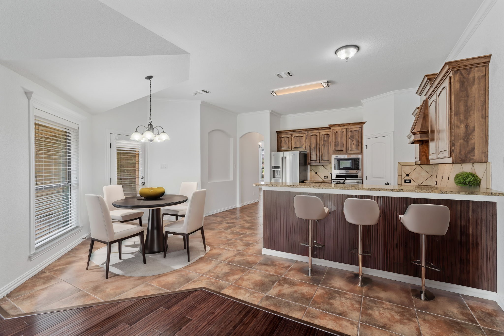 401 Bluff Creek
