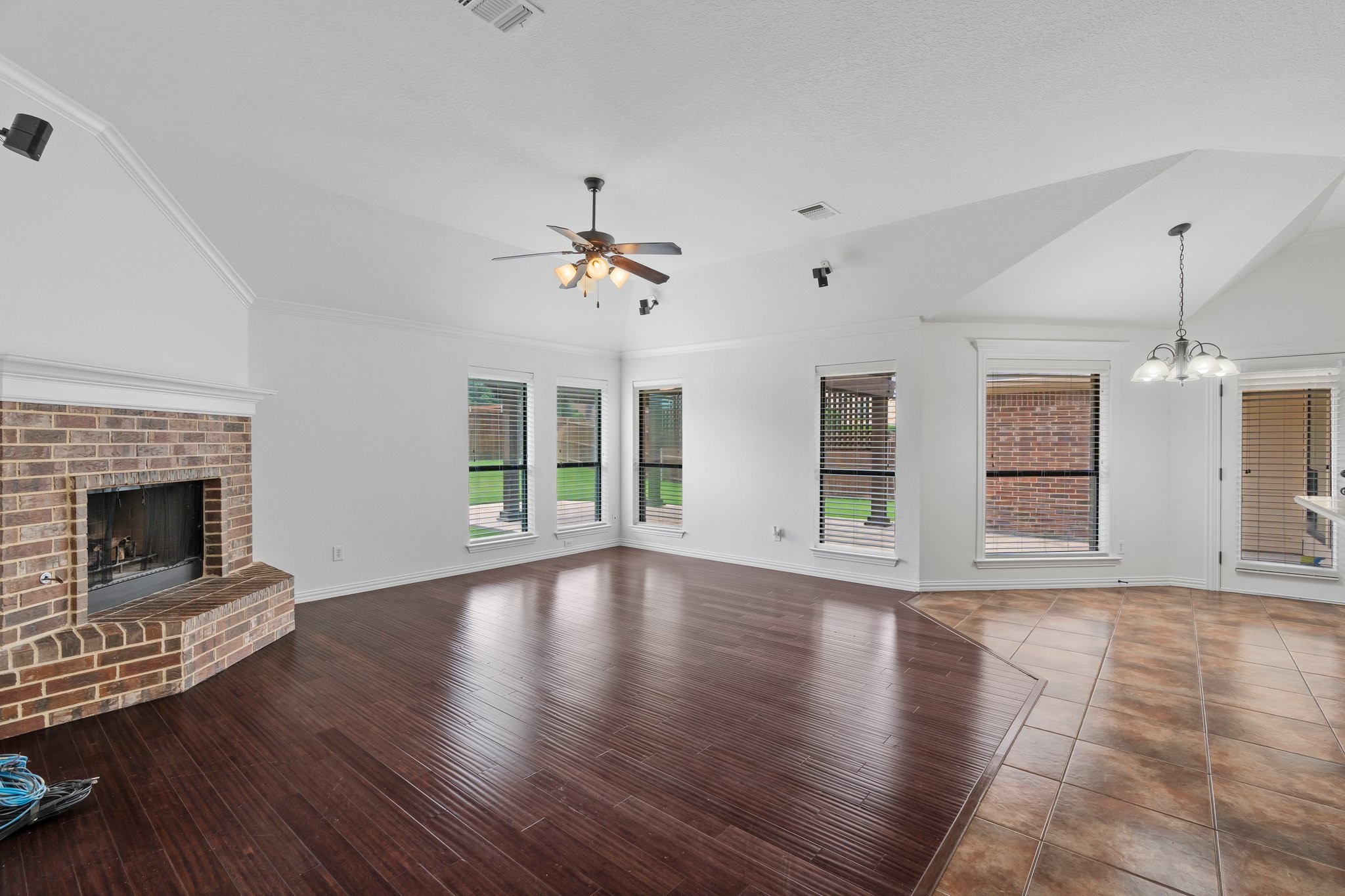 401 Bluff Creek