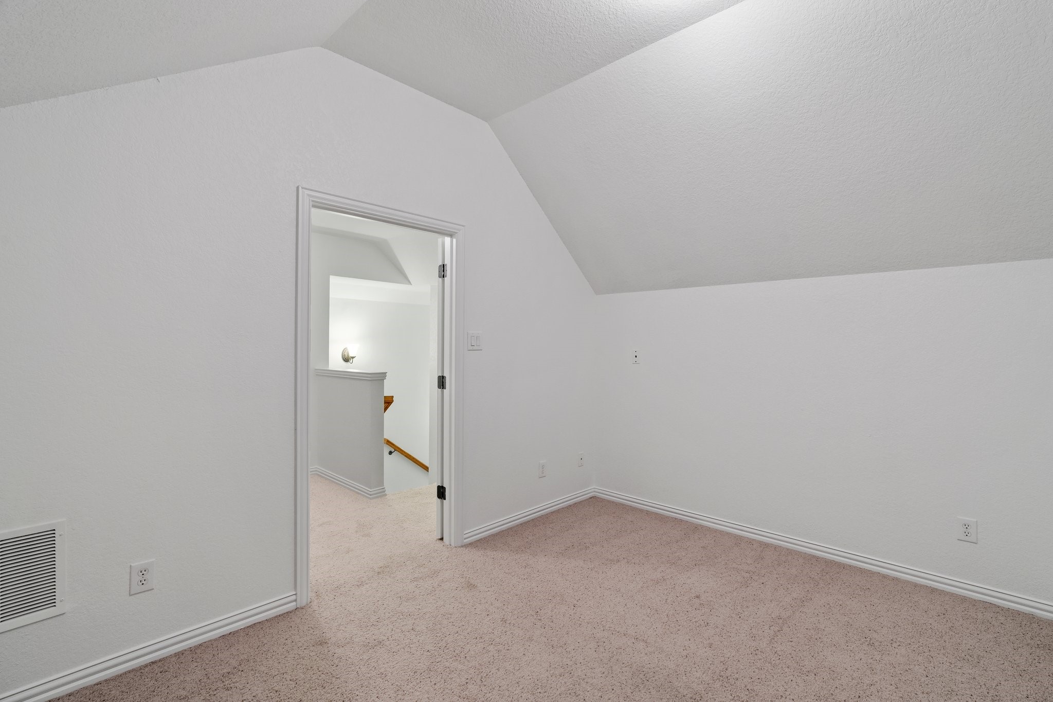 401 Bluff Creek