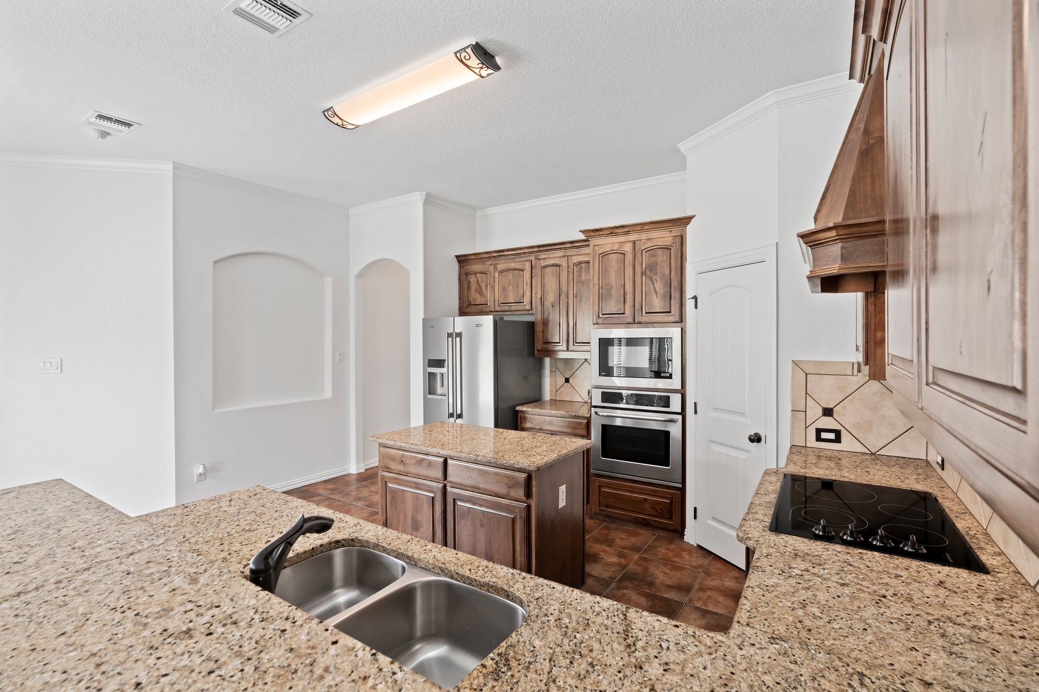 401 Bluff Creek