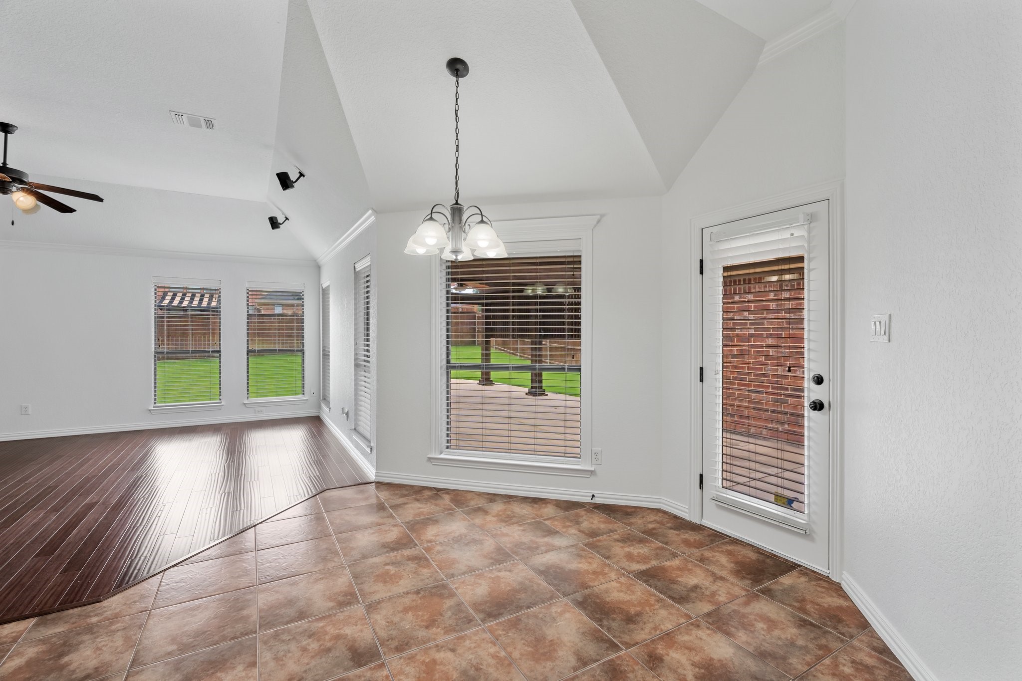 401 Bluff Creek
