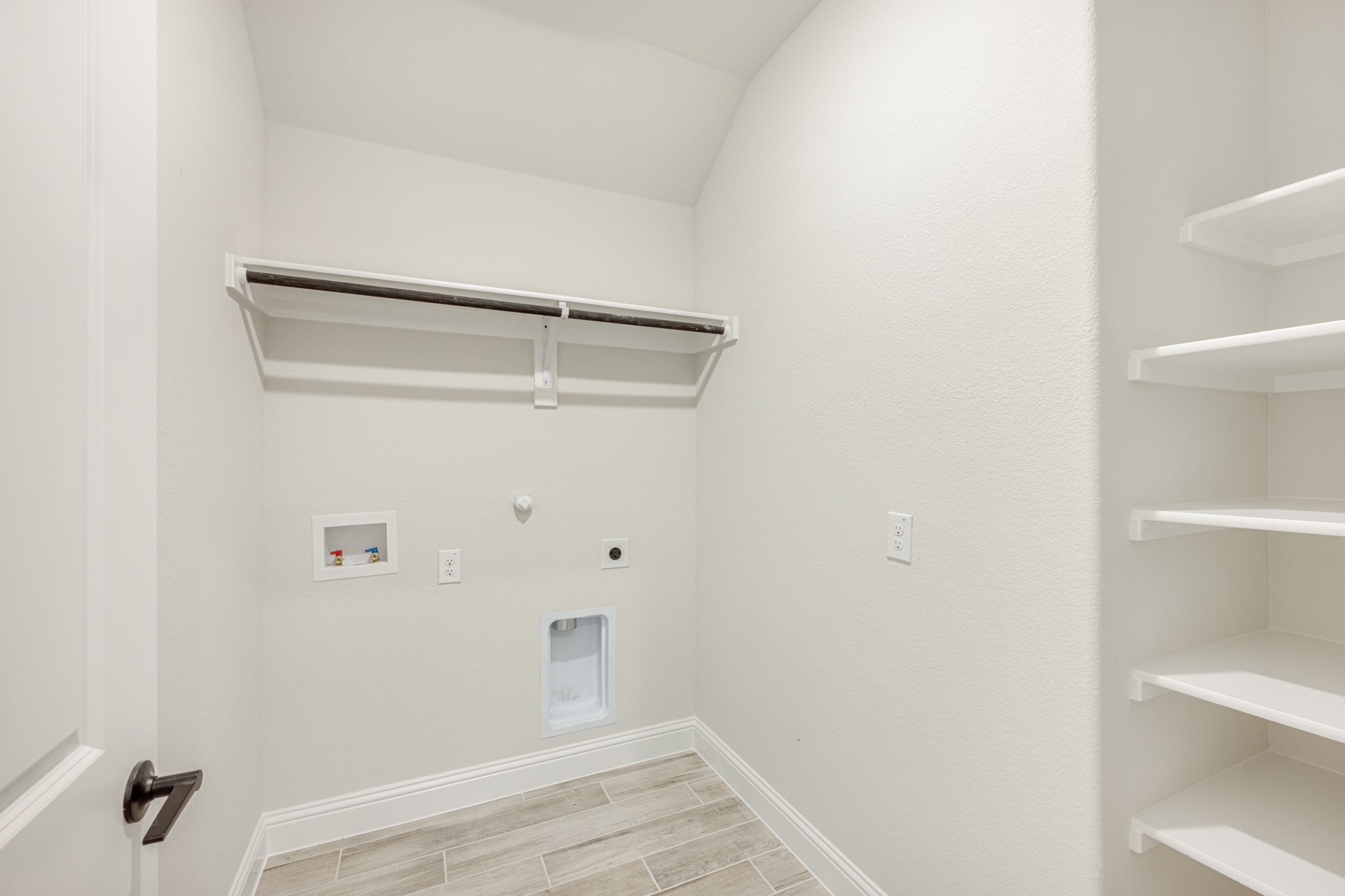 3609 Ridge Meadow Drive