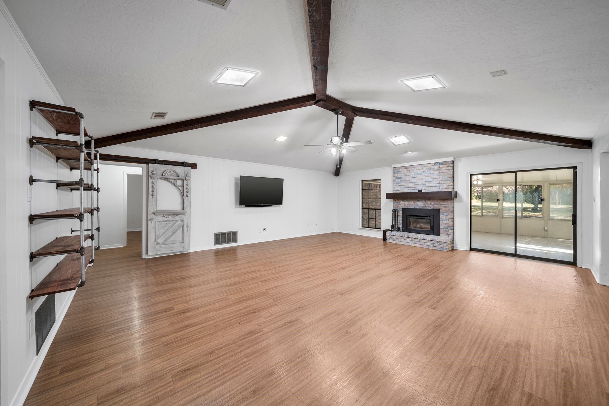 908 Little Creek Trail