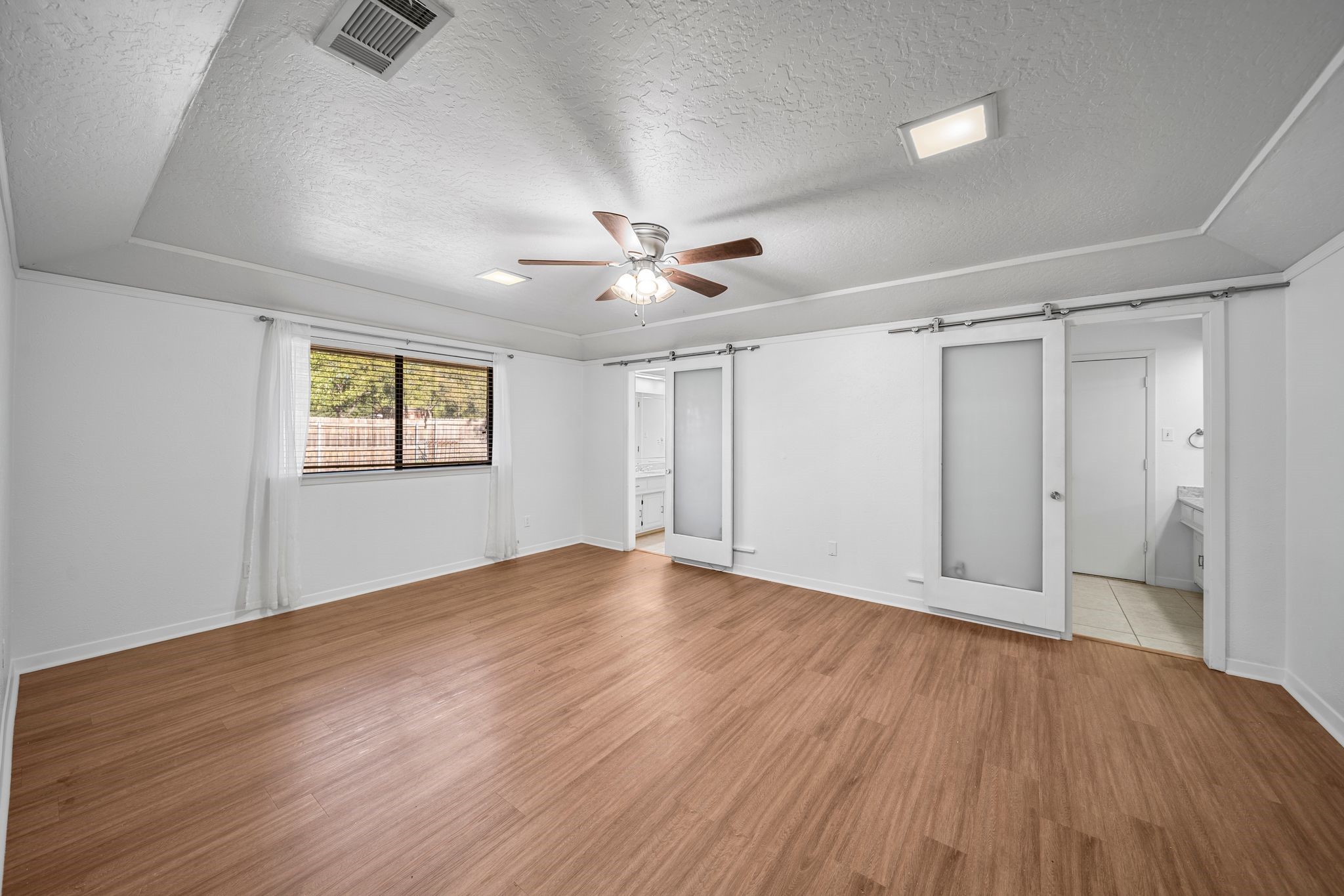 908 Little Creek Trail