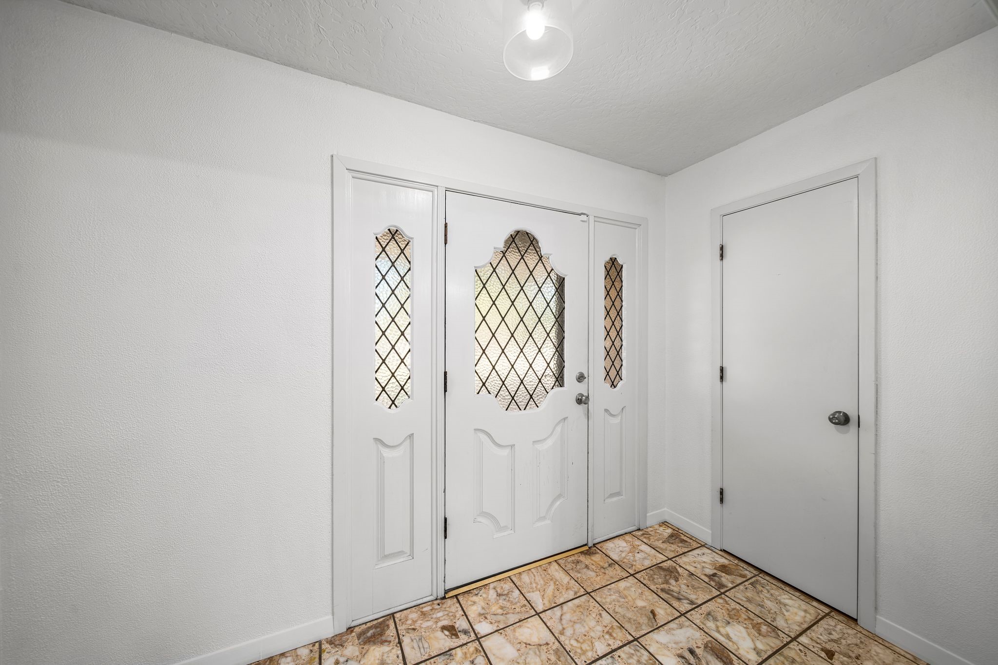 908 Little Creek Trail