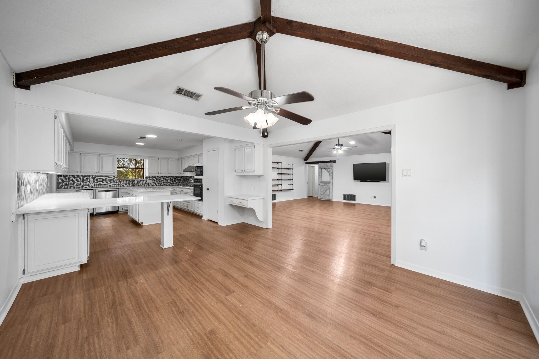 908 Little Creek Trail