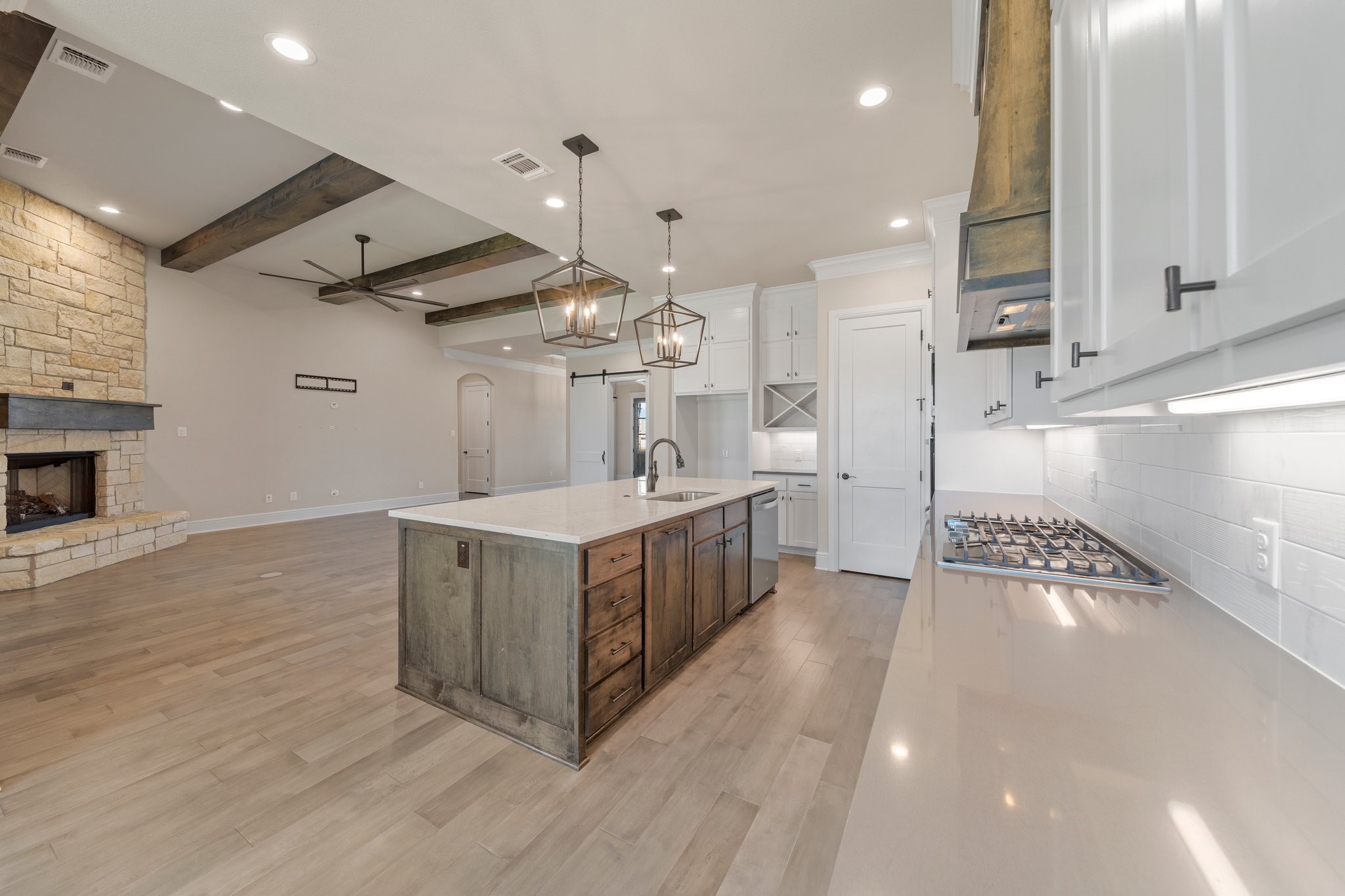 3860 Richard Road