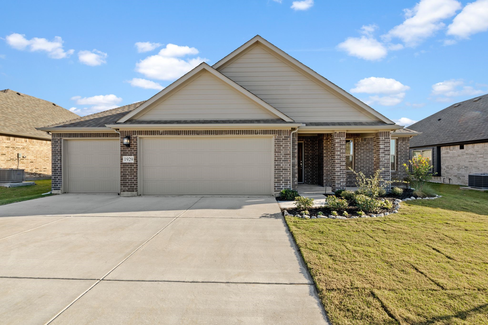 1929 Nightfall Drive