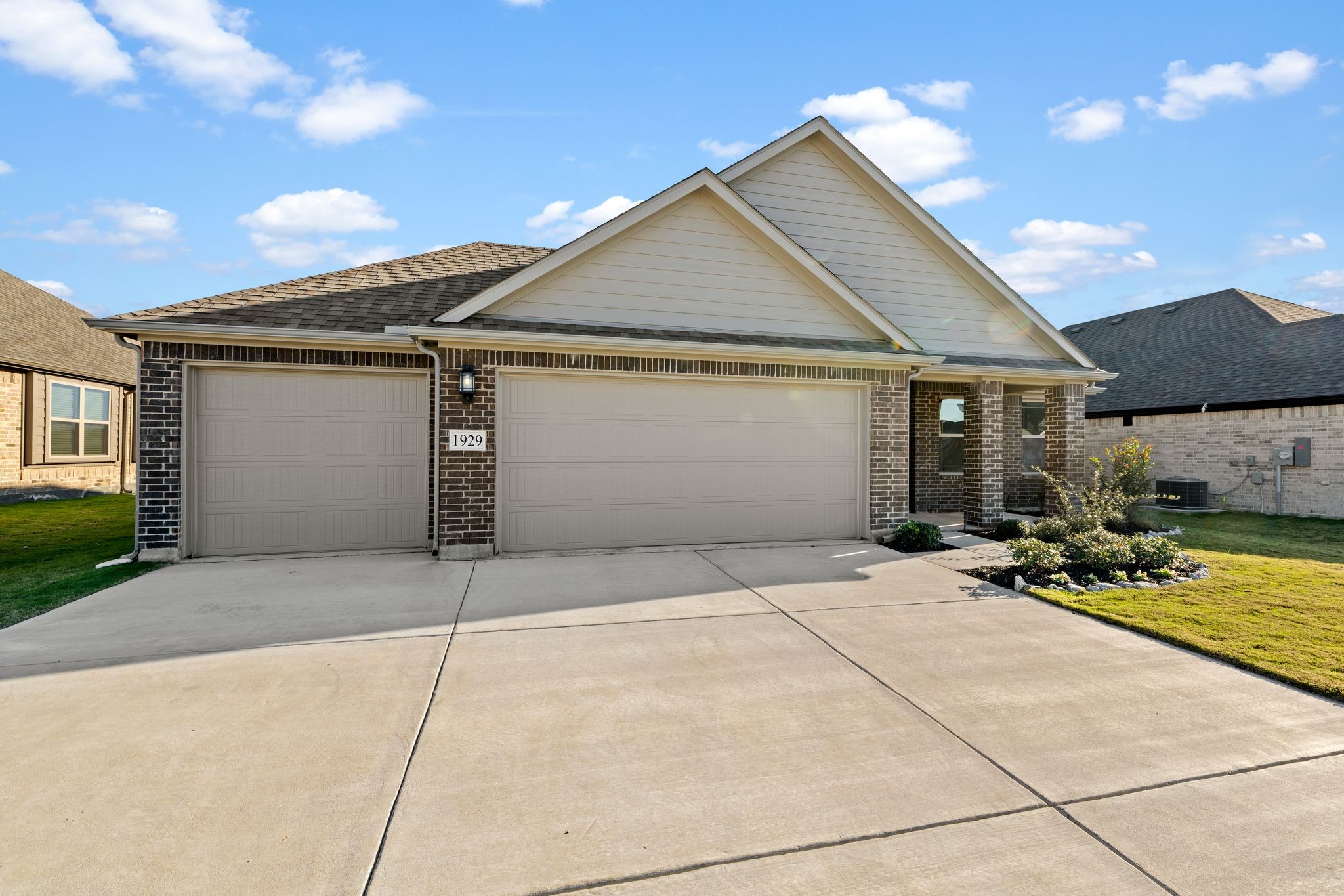 1929 Nightfall Drive