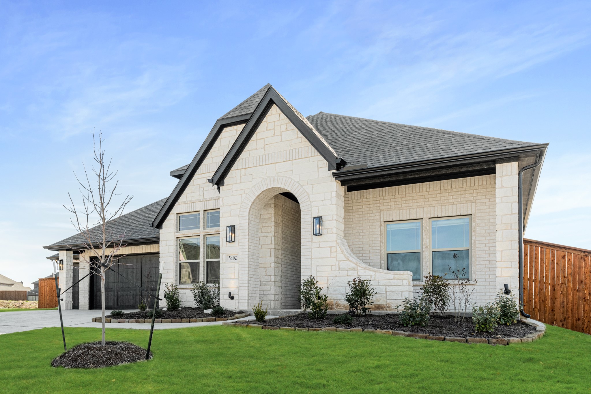 5402 Rowlan Row