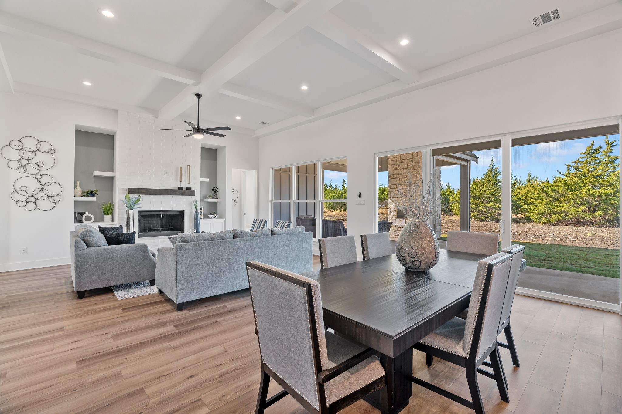 3071 Glen Oaks Drive