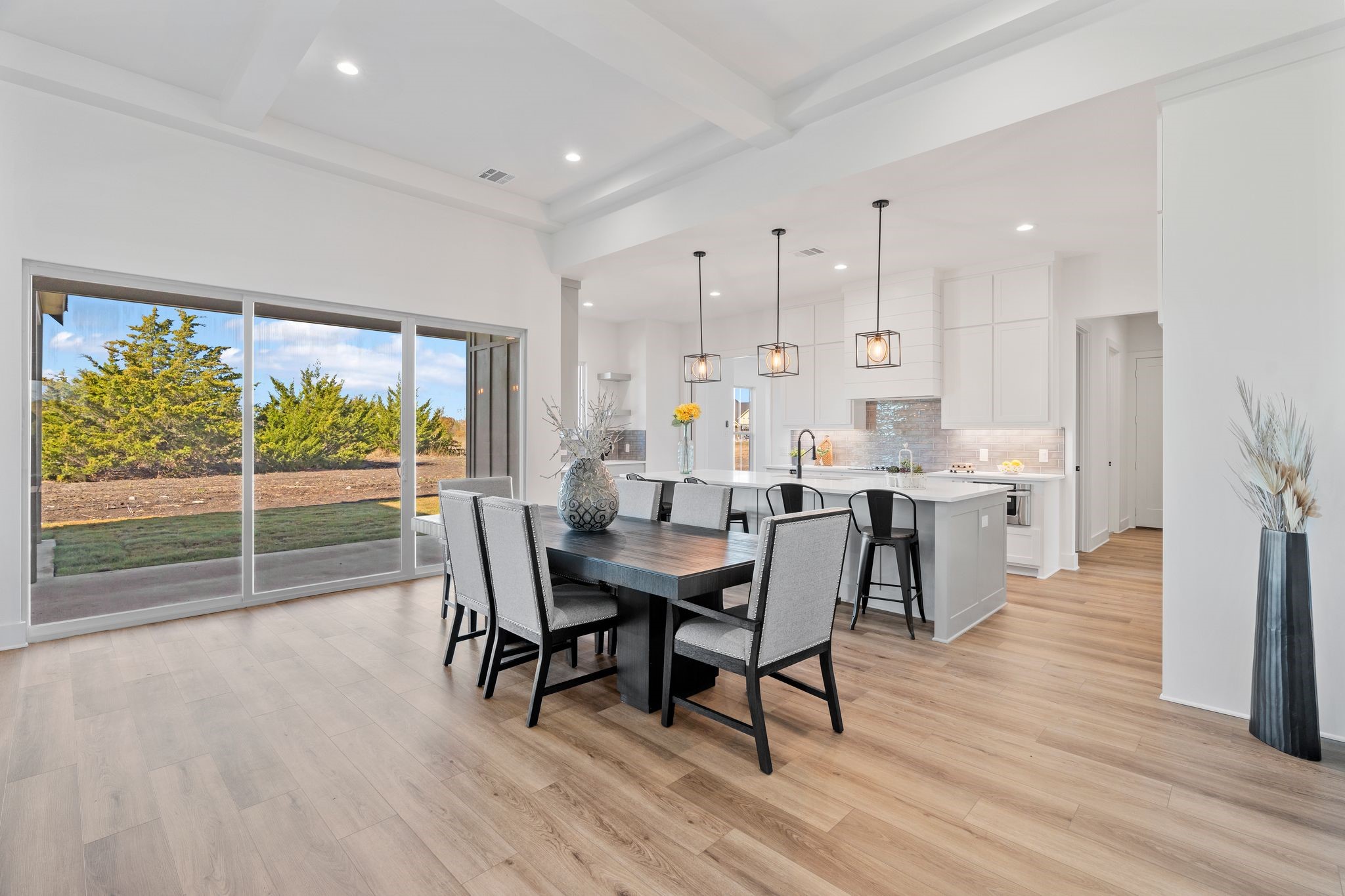 3071 Glen Oaks Drive