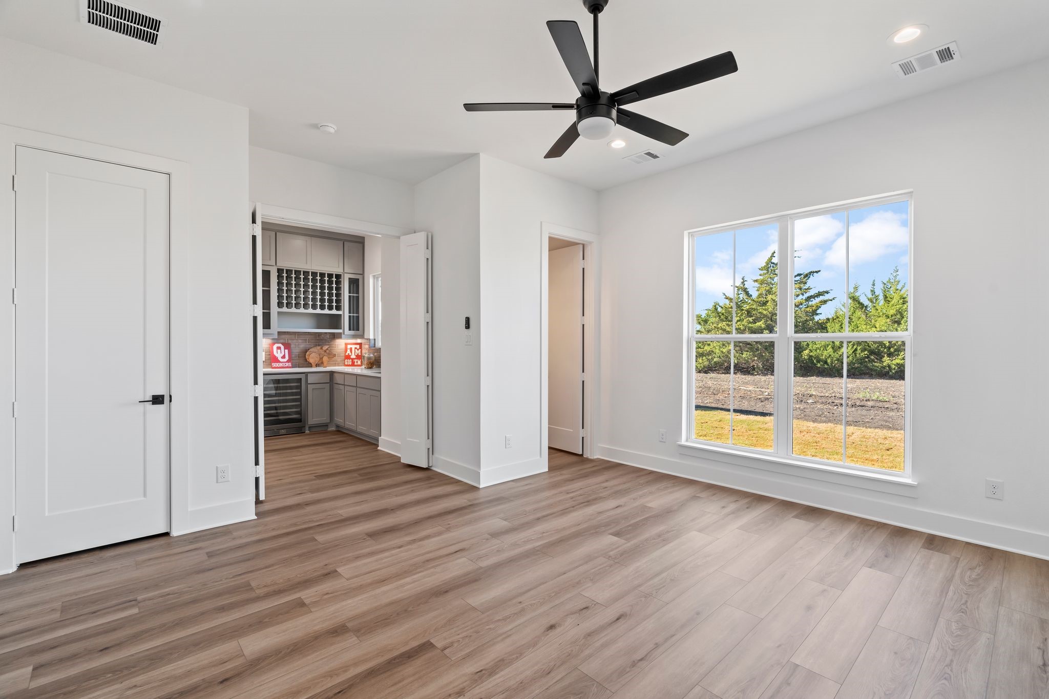 3071 Glen Oaks Drive