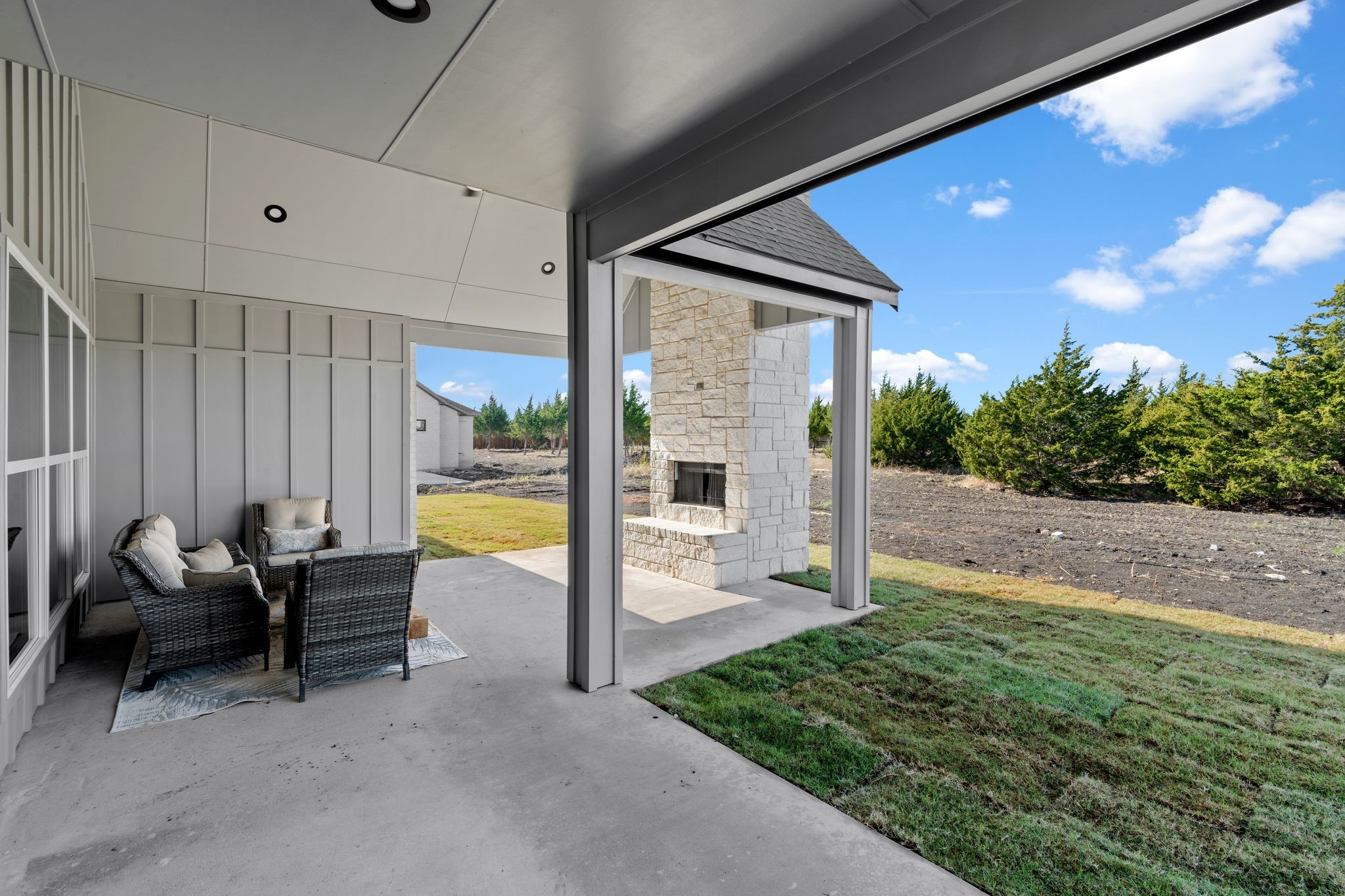 3071 Glen Oaks Drive