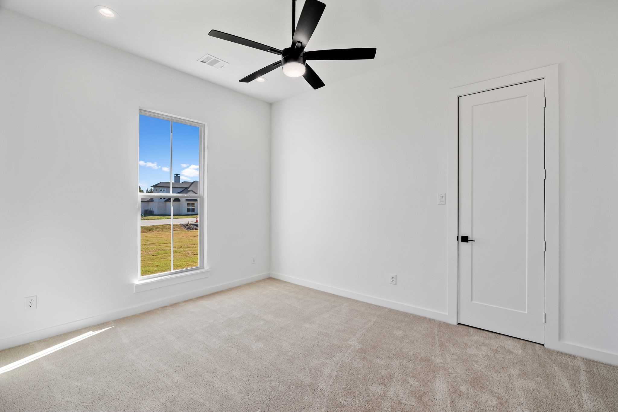 3071 Glen Oaks Drive