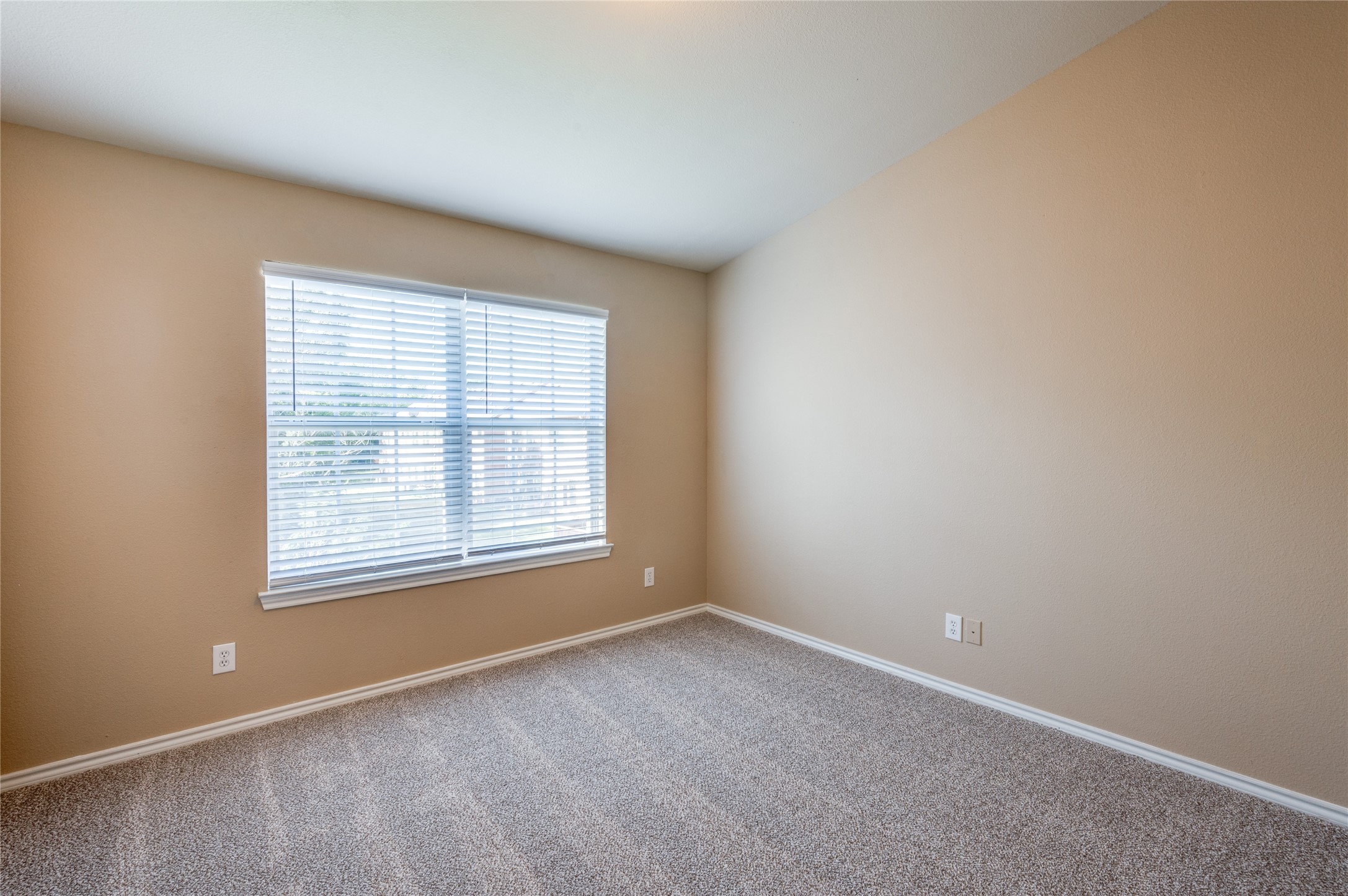 8024 Ederville Circle