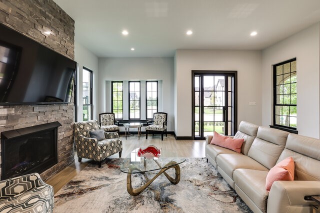 1413 Ethan Circle