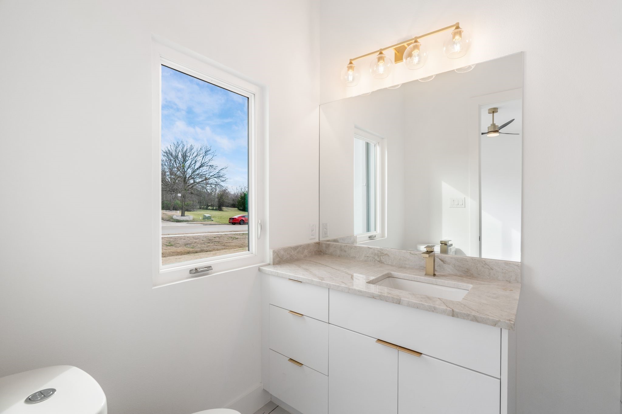 811 Bentwater Parkway